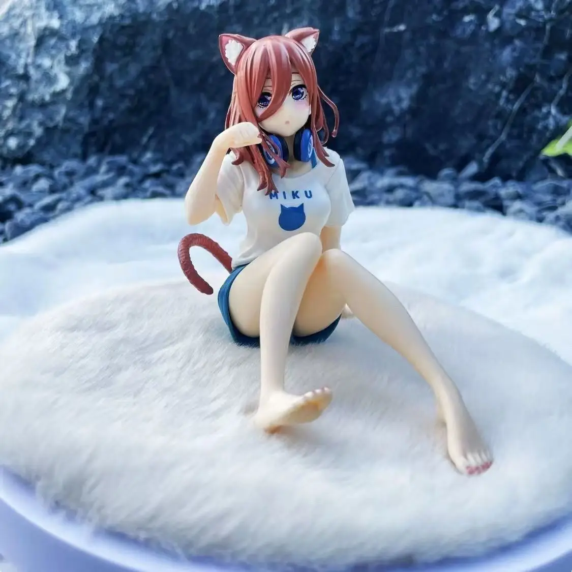 ฟิกเกอร์อนิเมะ The Quintessential Quintuplets ตัวละครนากาโนะ นิโนะ และ นากาโนะ มิคุ ของสะสมตั้งโชว์ ตกแต่งโต๊ะทำงาน ของเล่น ของขวัญวันเกิด