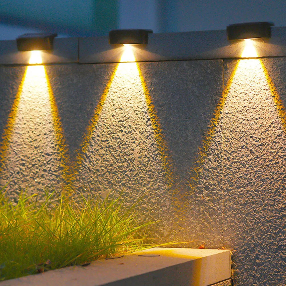 

4 упаковки солнечных светильников для забора, уличные яркие фонари для стен, Автоматическое включение/выключение, водонепроницаемые солнечные фонари для сада, патио