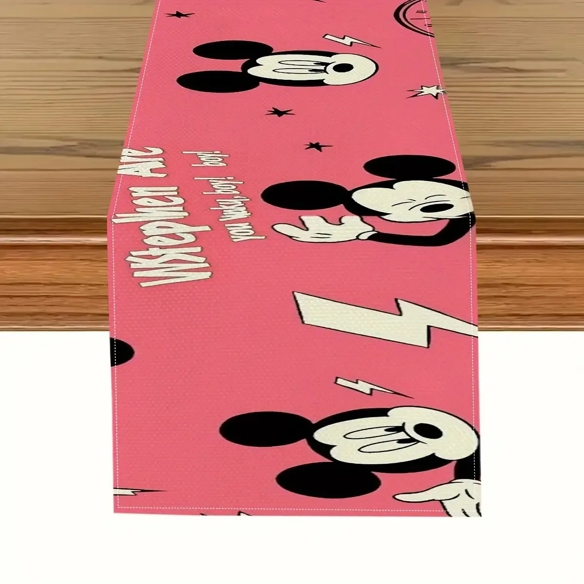 

Цельная рождественская скатерть для стола, Дисней, розовая и черная скатерть с классическим рисунком Микки и Минни — подходит для званых ужина, семейных встреч