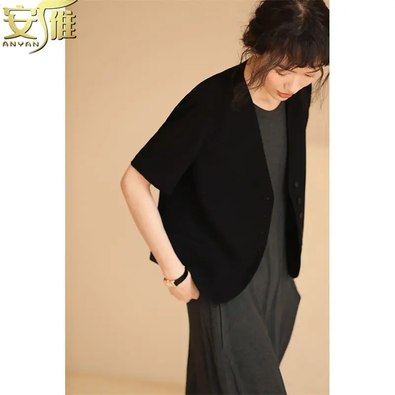 

2025 Spring New Black Retro Style Lightweight Quality Short Sleeve Women's Suit Coat Cardigan Fashion