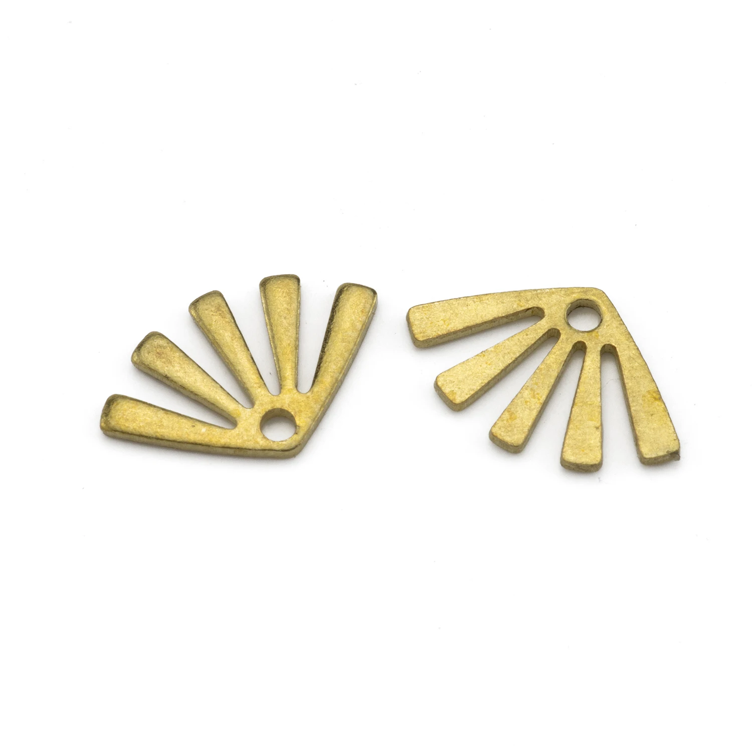 40Pcs Raw Brass Tassel Fan Shaped Charms Pendants Diy for Earrings Neckalces Making Jewelry Component Accessories Wholesale