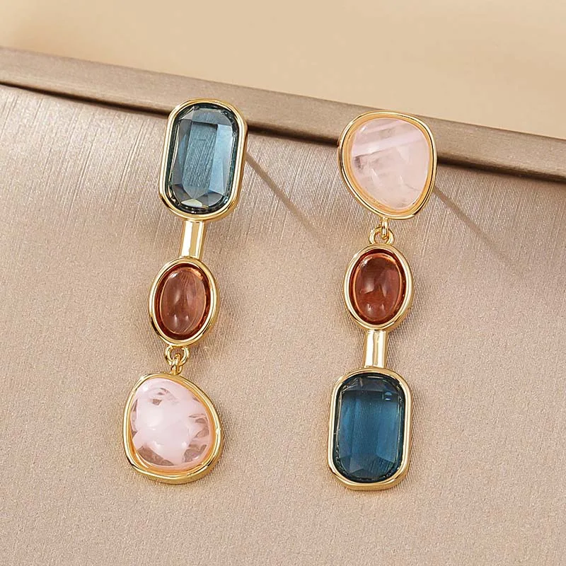 Vintage Colorful Resin Asymmetric Earrings Women’s Imitation Stone Contrast Geometric Dangle Earrings Korean Personality Jewelry