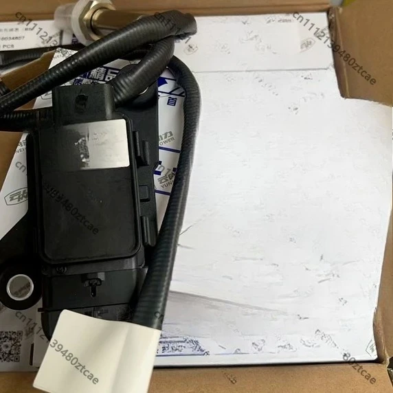 24V NOx Nitrogen Oxygen Sensor OEM Number X10034807 Diesel Light Truck Aftermarket Replacement Parts