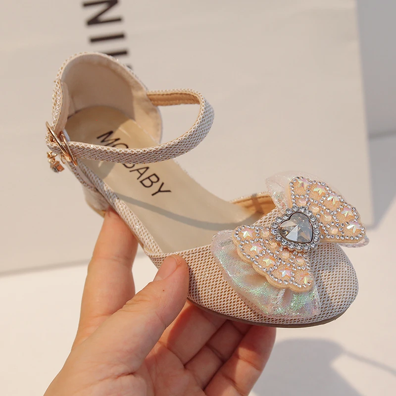 

Summer Girls Sandals with Heel Fashion Rhinestone Shiny Glitter Shoes Children Princess Bowtie Pearl Dancing Shoes V09