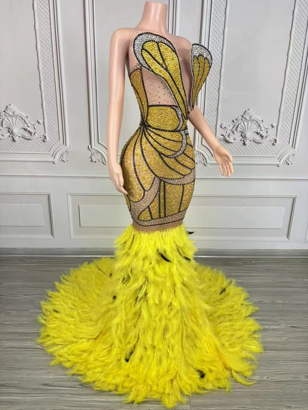 الوقوف التدريجي تألق حجر الراين ثوب مسائي 3D فراشة قطع فستان شبكي شفاف احتفال احتفالي السجادة الحمراء المدرج ثوب