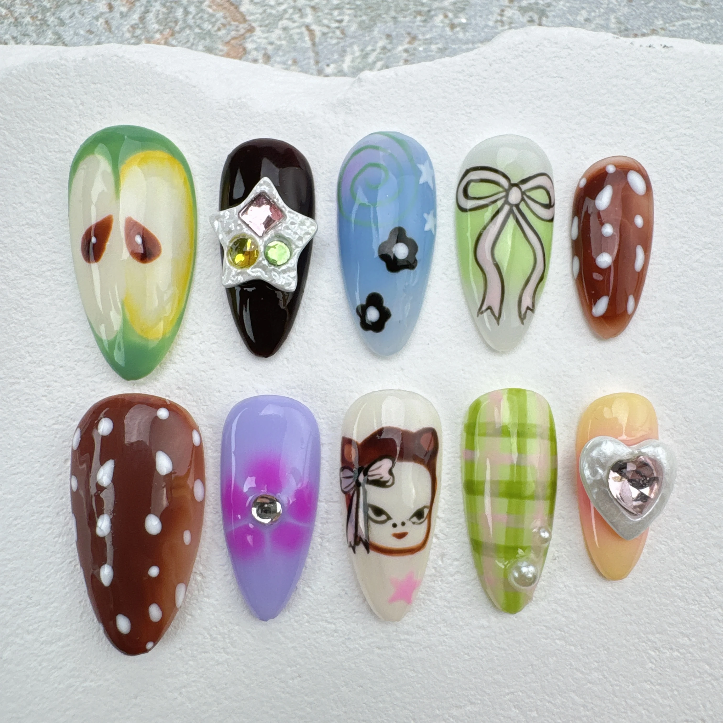 Uñas hechas a mano/prensado personalizado en las uñas/prensado en las uñas de fiesta/Flakes para uñas/regalo de uñas de boda/Uñas largas/Uñas de almendra/estilo y2k