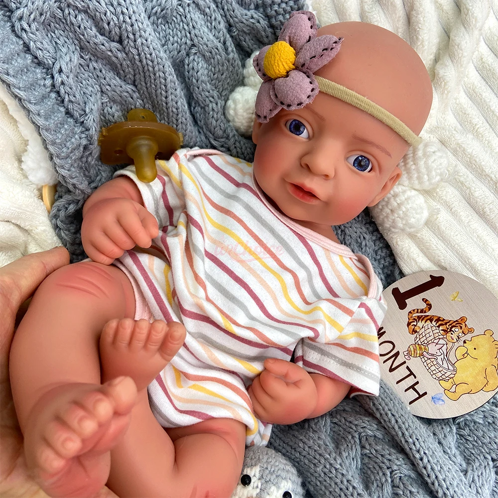 

44cm Open Eyes Girl Premium Silicone Reborn Baby Lifelike Flexible Poseable Waterproof Newborn Doll Collection for Reborn Lovers