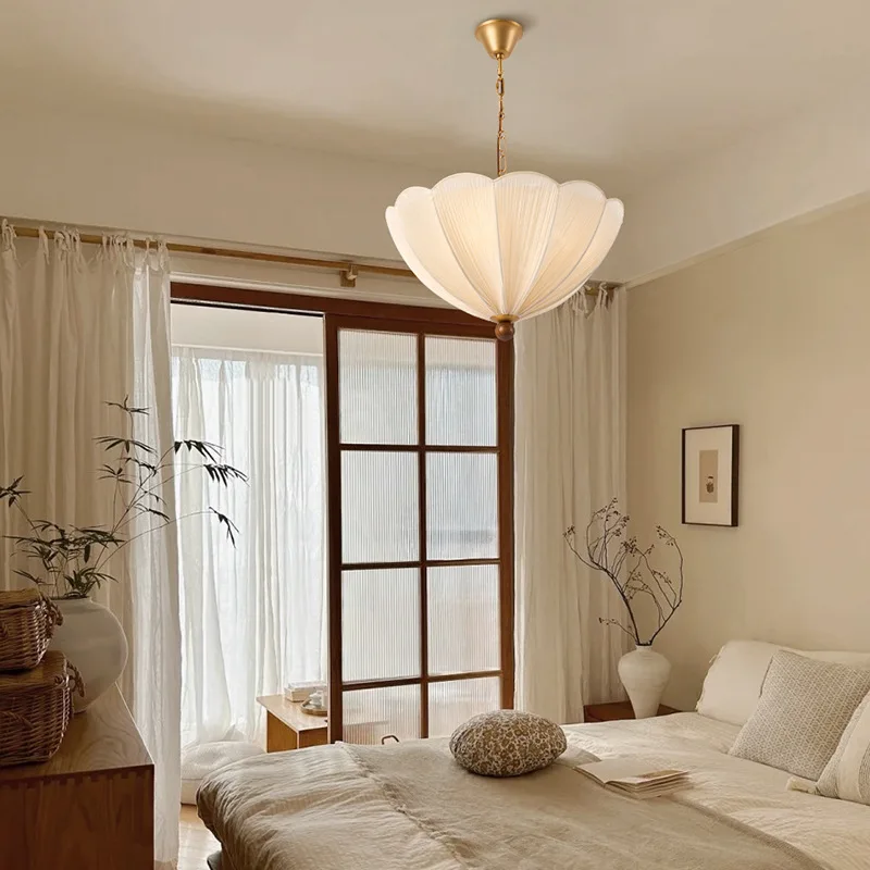 French Romantic Fabric Pendent Lights Modern High End Illumination Luminaire Living Room Bedroom Restaurant LED Suspension Lamps