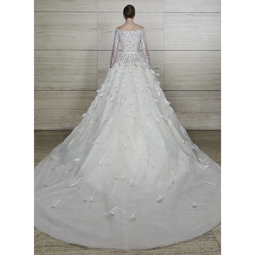 Luxury White Wedding Dress Elegant Boat Neck Beads Sequined A-Line Gowns Fashion Court Train Pearls Feathers Bride Dresses