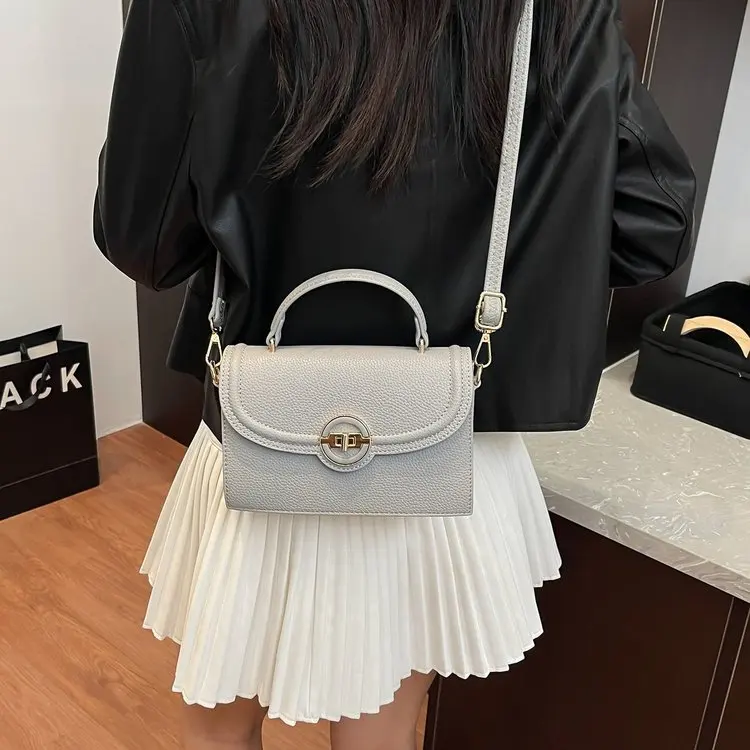 

New 918 Handbag Shoulder Messenger Bag Fashion Niche High Sense Women's Bag Commuter Versatile Dinner Bag Money