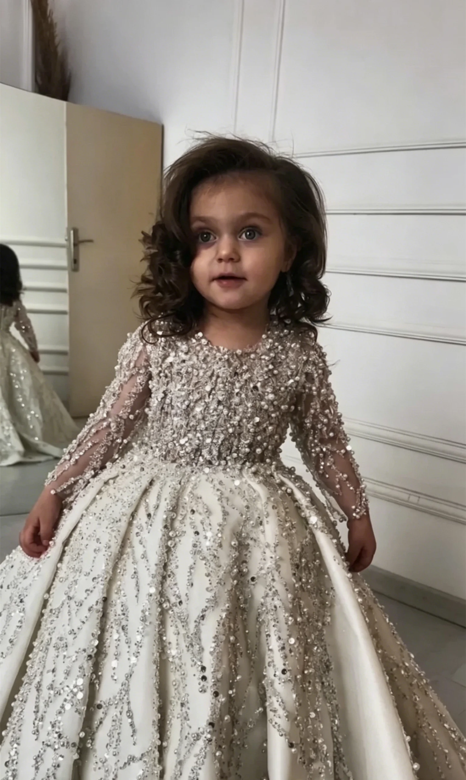 Shiny Flower Girl Dresses For Wedding Full Sleeves Sequin Floor Lenght Kids Party Birthday Dress First Communion Gown Custom image 3