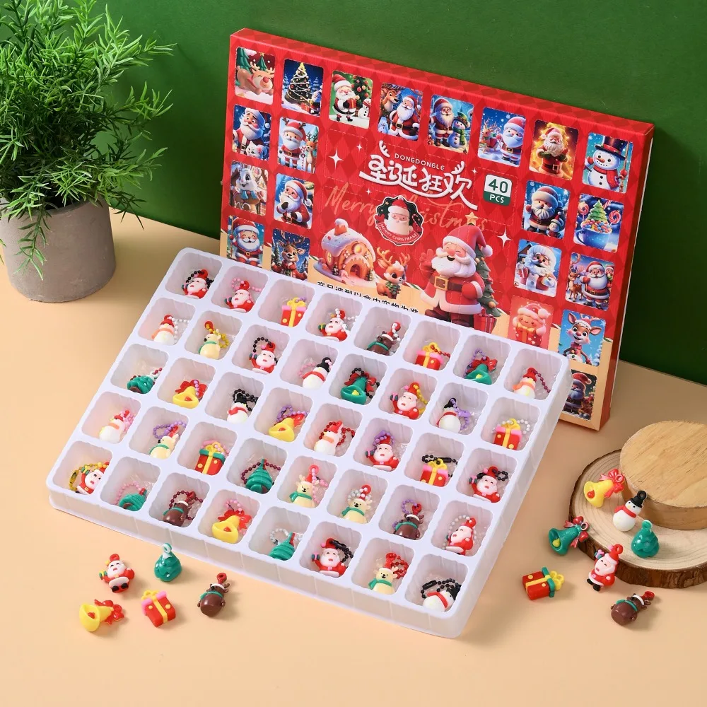 

Kapybala Anime Doll Keychain Santa Claus Christmas Tree Christmas Dolls Cartoon Pendant Kawaii Lovely Cartoon Mini Model Toy