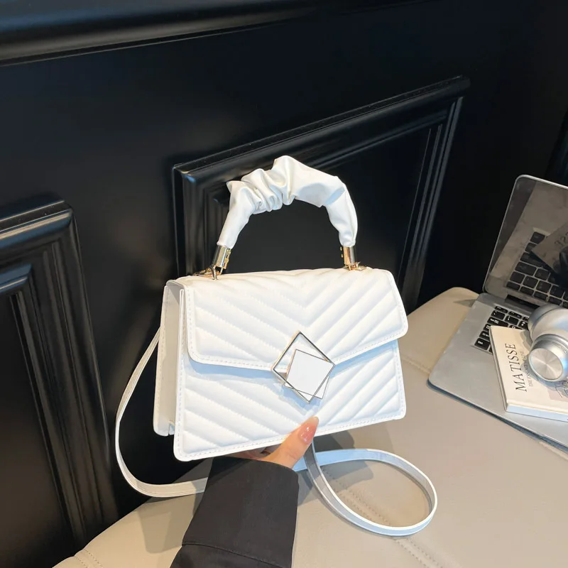 

Квадратная сумка с ремешком-цепочкой 2024, шикарная женская сумка через плечо, универсальная сумка через плечо, классическая сумка «день-ночь», роскошная сумка на ремне ​