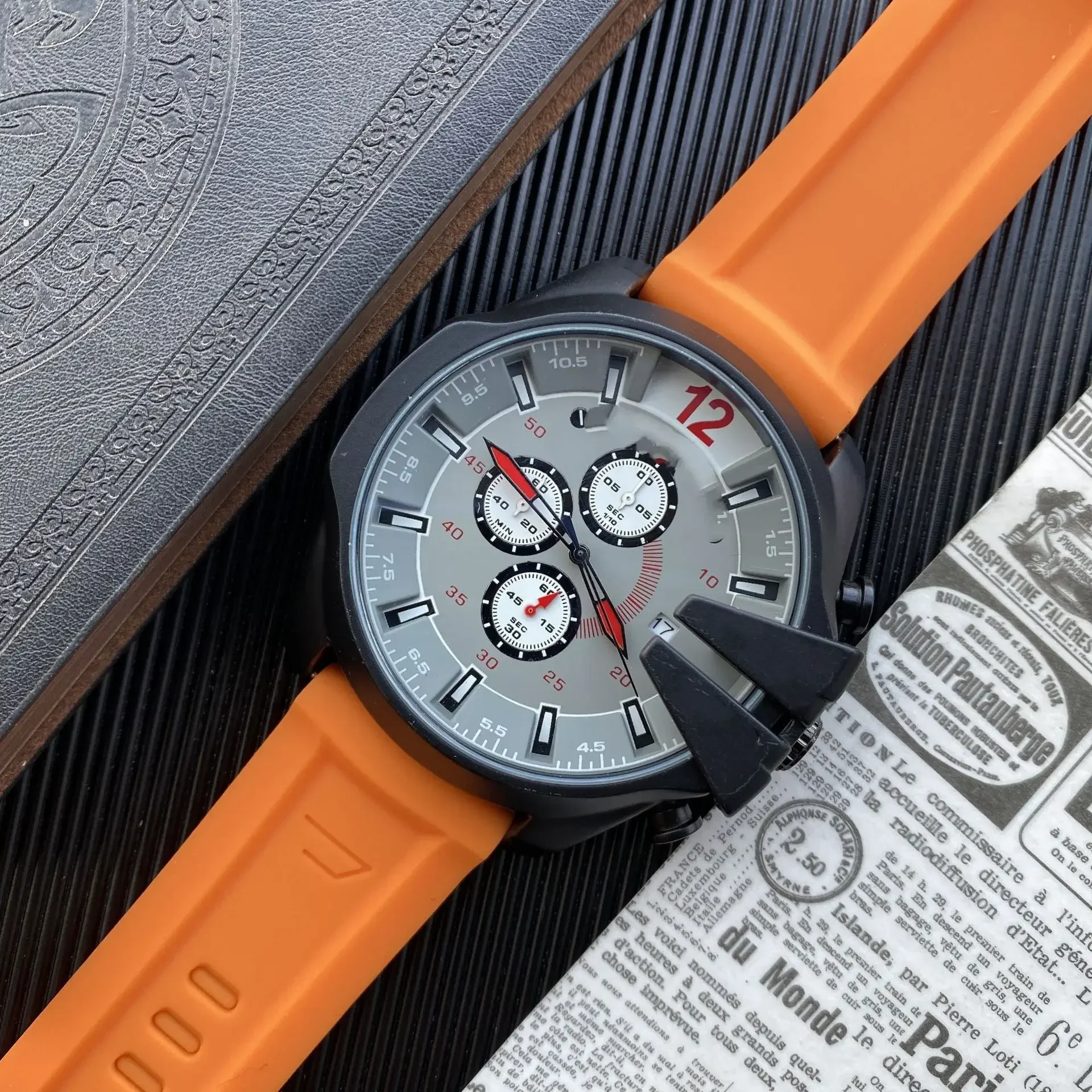 Unisex Silicone Strap Quartz Watch Calendar Feature Elegant Design Brand Cross-Border Wristwatch for Men and Women