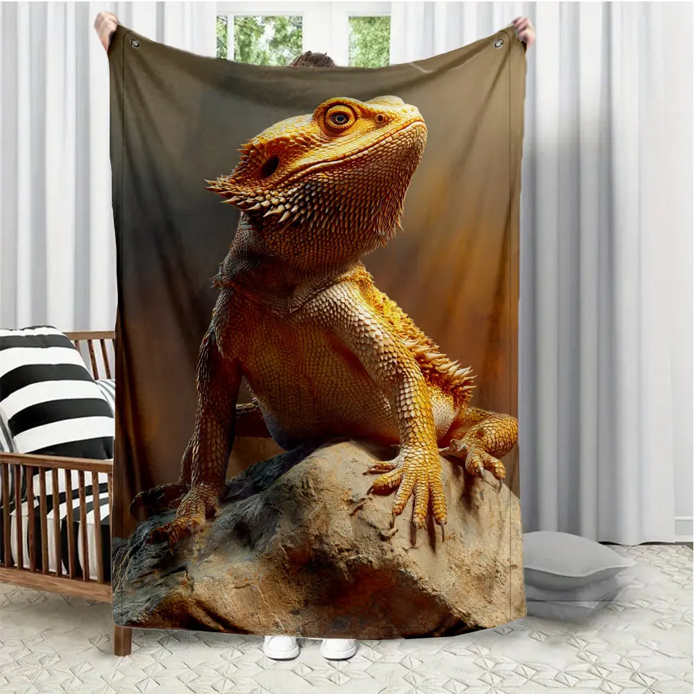 Realistic beard lizard Flannel printed blanket suitable for all seasons suitable for living room office sofa and travel