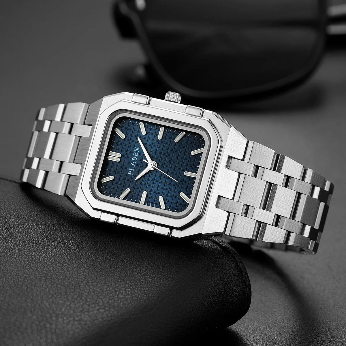 Marca de luxo azul dial homem relógios quartzo alta qualidade para homens quadrado aço inoxidável à prova dwaterproof água relógios quartzo masculino