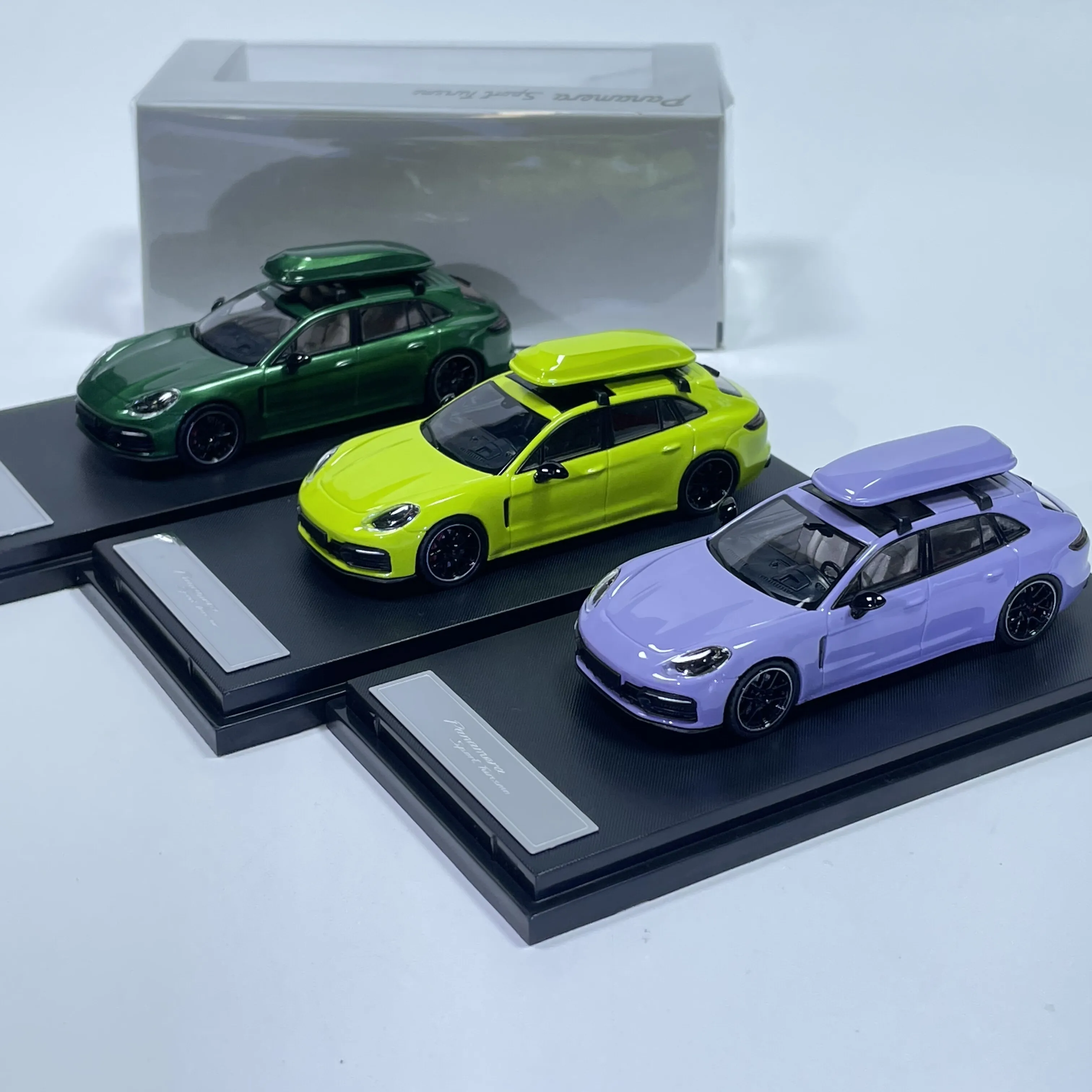 

Travel Edition 1:64 Alloy Car Model Simulation Collectible Limited Edition High-End Gift