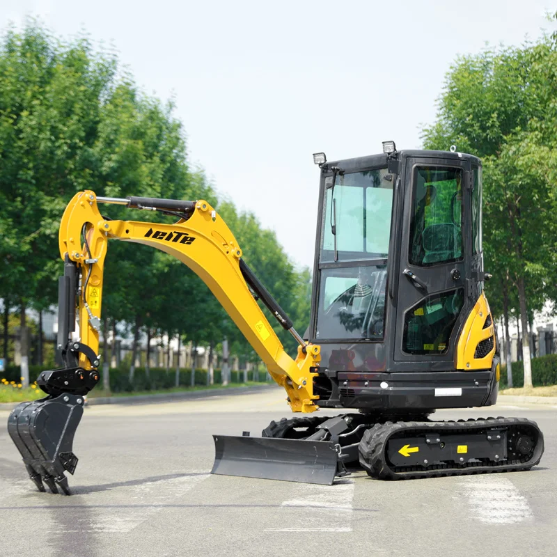 Vendita calda!!! Europa 5 motore EPA 2.5 Ton con trattore a bilanciere Mini escavatore escavatore da 2.5 tonnellate in vendita