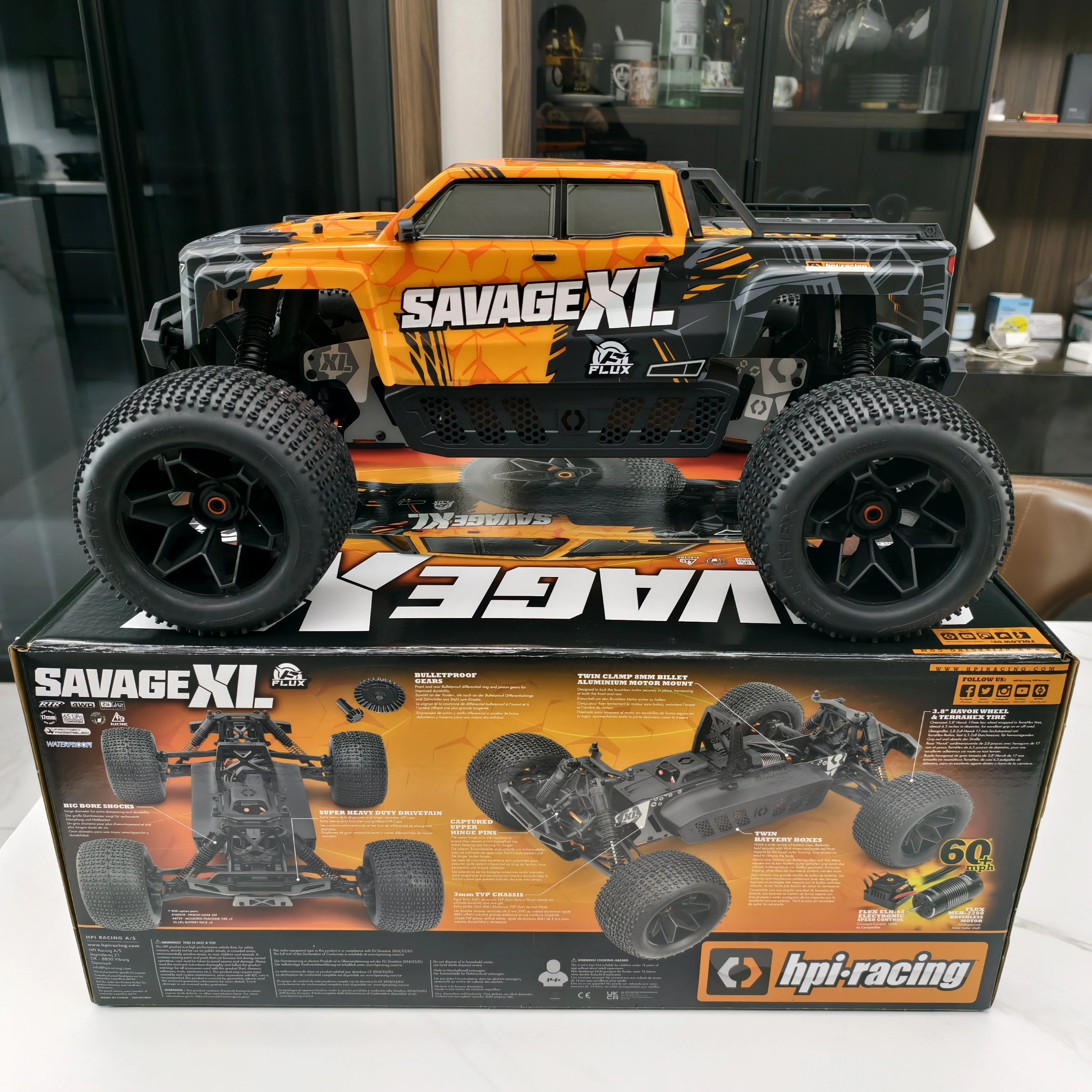 

HPI Extended F Savage XL FLUX V2 GTXL-6 Электрический флип с дистанционным управлением Бесщеточный внедорожник Hill Climbing Car 5.9