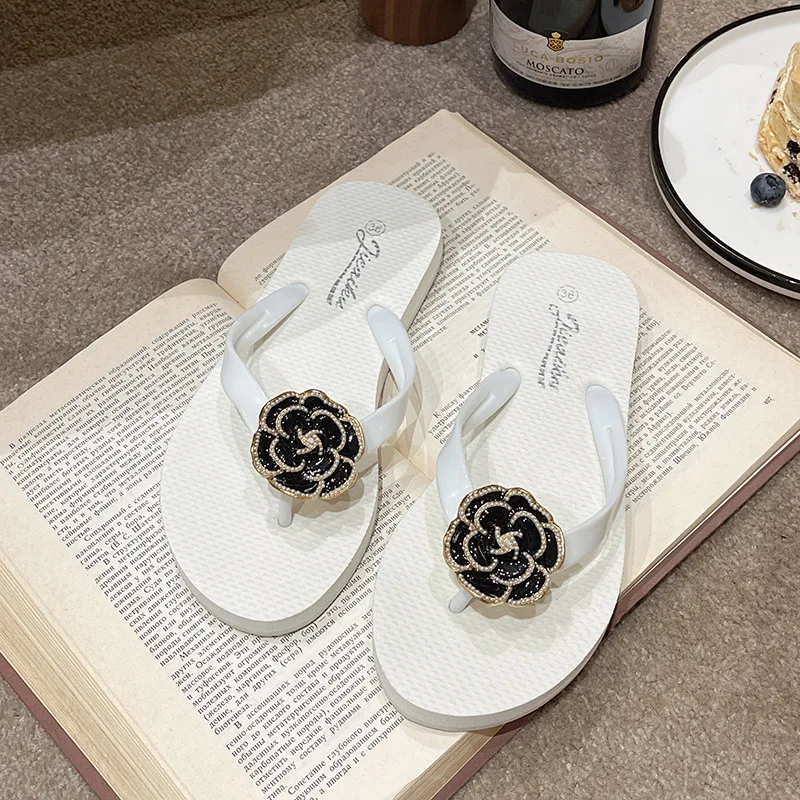 Summer New Shoes for Women Flowers Slipper Outdoor Beautiful Flip Flops Girl Street Soft Beach Shoes