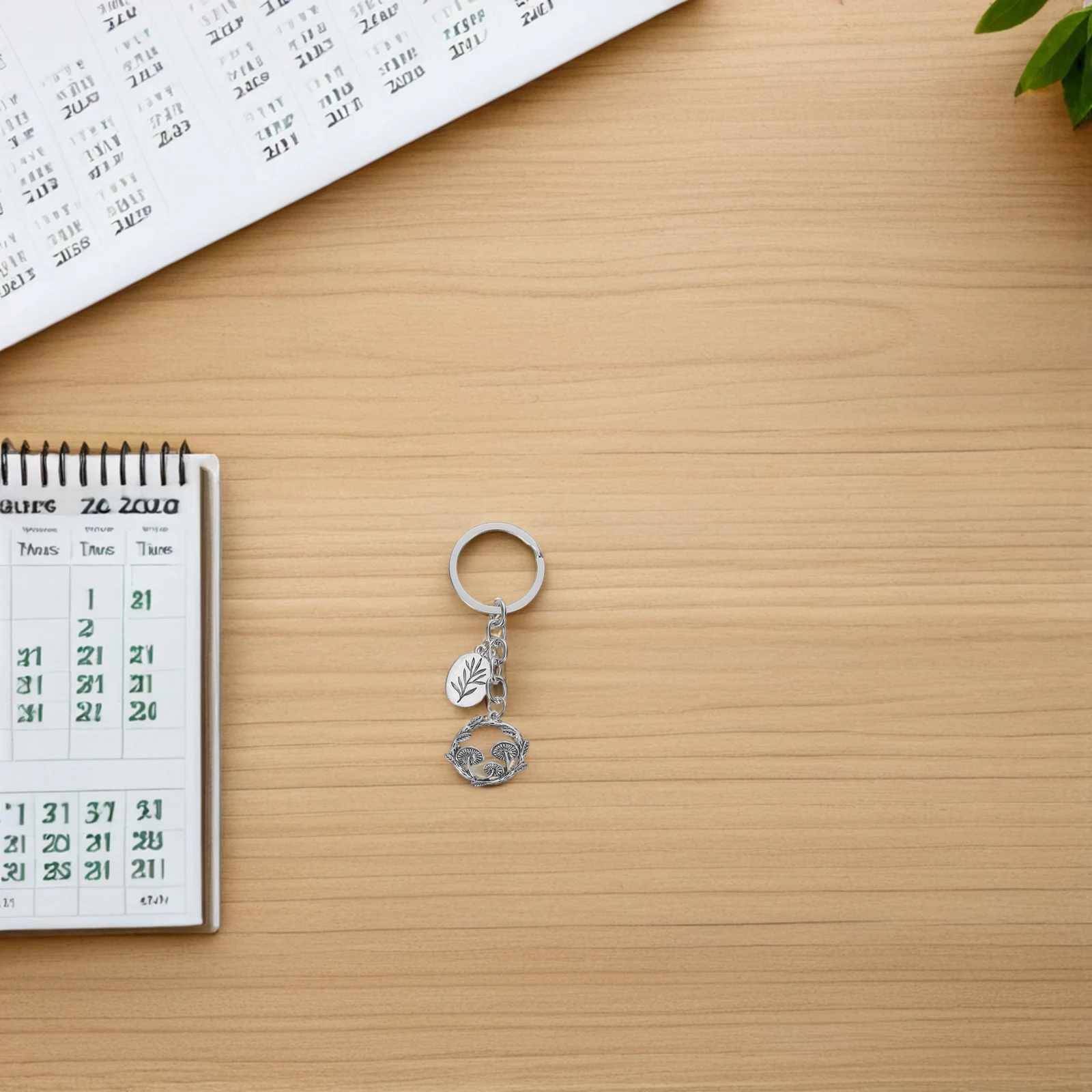 

5 Pcs European-style Metal Keychain Accessories for Women Decorate Bag Pendant Handbag Alloy Camper Keys