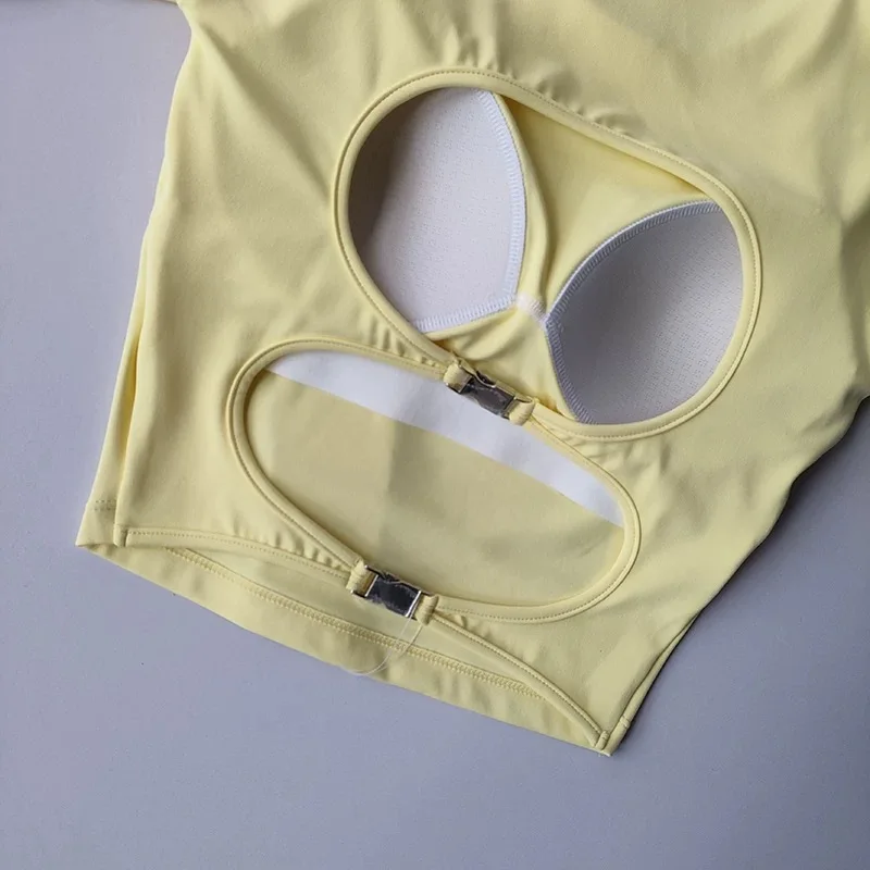 Hochwertiges Damen-Yoga-Oberteil mit Rückenausschnitt, langen Ärmeln und festem Brustpolster, elastischer Sportanzug für Fitness. – Detail 6