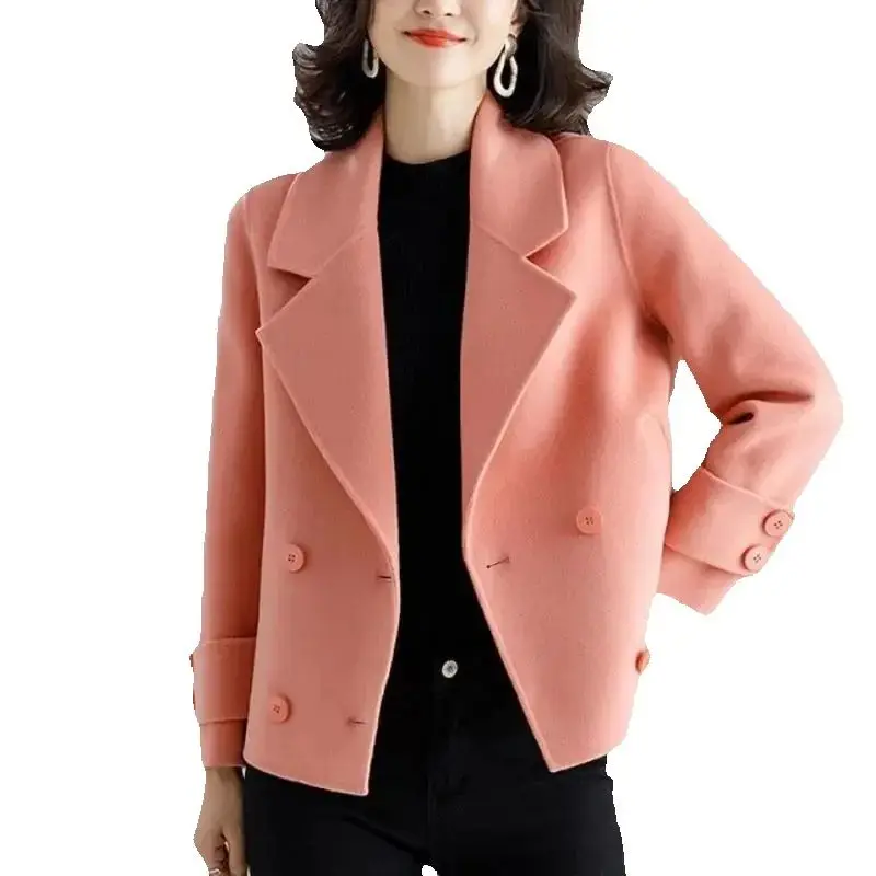 

Spring, Autumn And Winter Woolen Coat Female Tide Fashion Western Style Slim Suit Collar Loose Short Women's Temperament Coat.