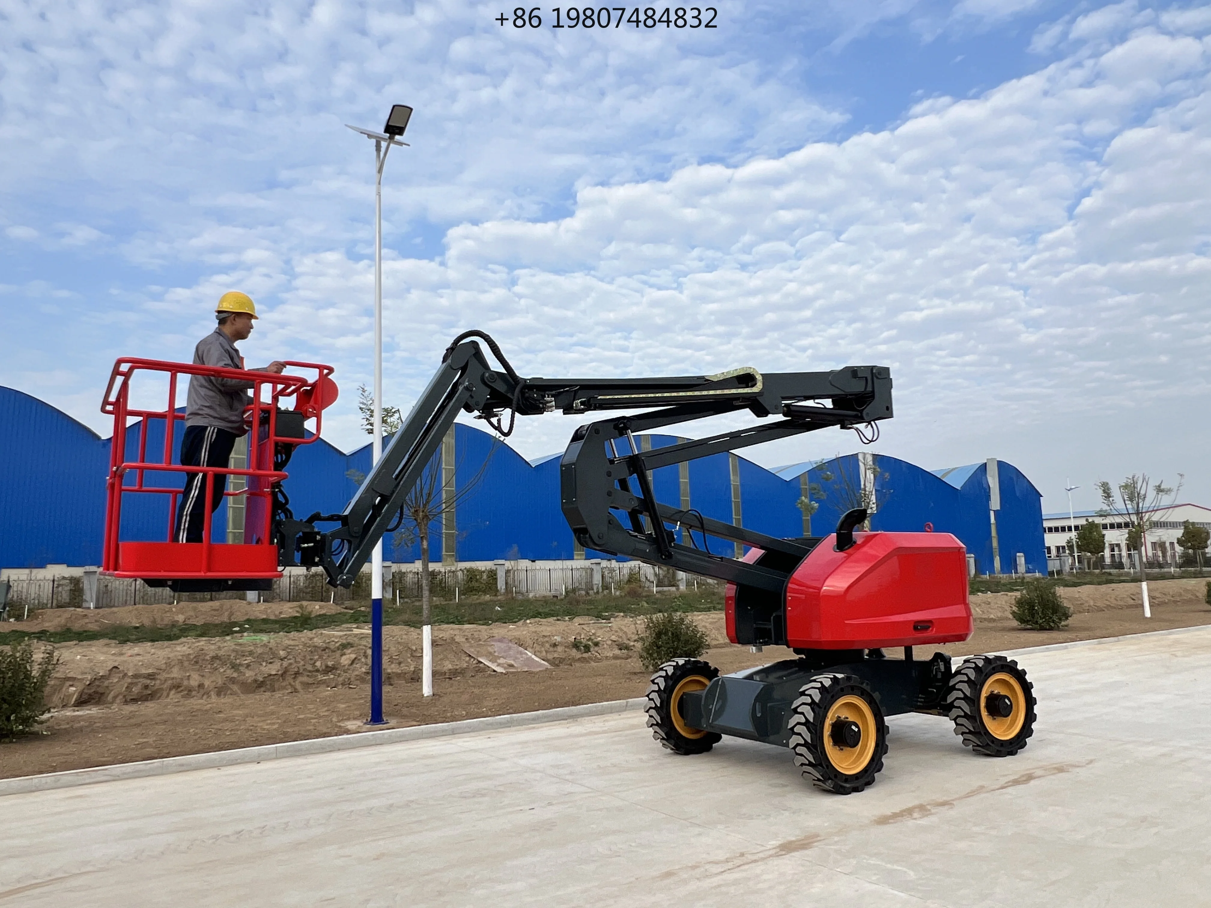 Self-propelled Articulated High Altitude Boom Lift,  360° Rotation, 30m Max Height, 20m Horizontal, Aliexpress Hot Sale