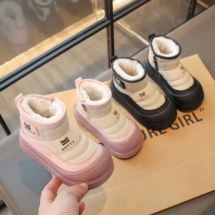 

Хлопковая обувь для мальчиков и девочек, непромокаемые детские зимние ботинки, бархатная обувь, новинка 2024, зимние плюшевые зимние ботинки для детей, толстые, теплые