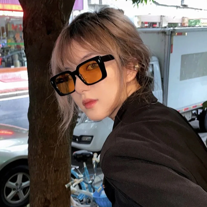 Vintage Square Sunglasses Woman Fashion Retro Sun Glasses Female Yellow Mirror Eyewear Brand Designer Gradient Oculos De Sol