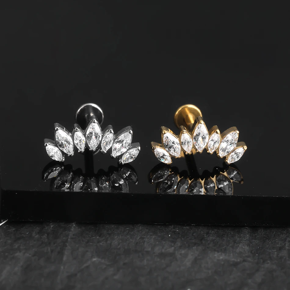 1Pc Titanium Labret Lip Ring Ear Piercing Cartilage Stud Women's Earrings Zircon Flower Helix Piercing Ear Lobe Tragus Jewelry