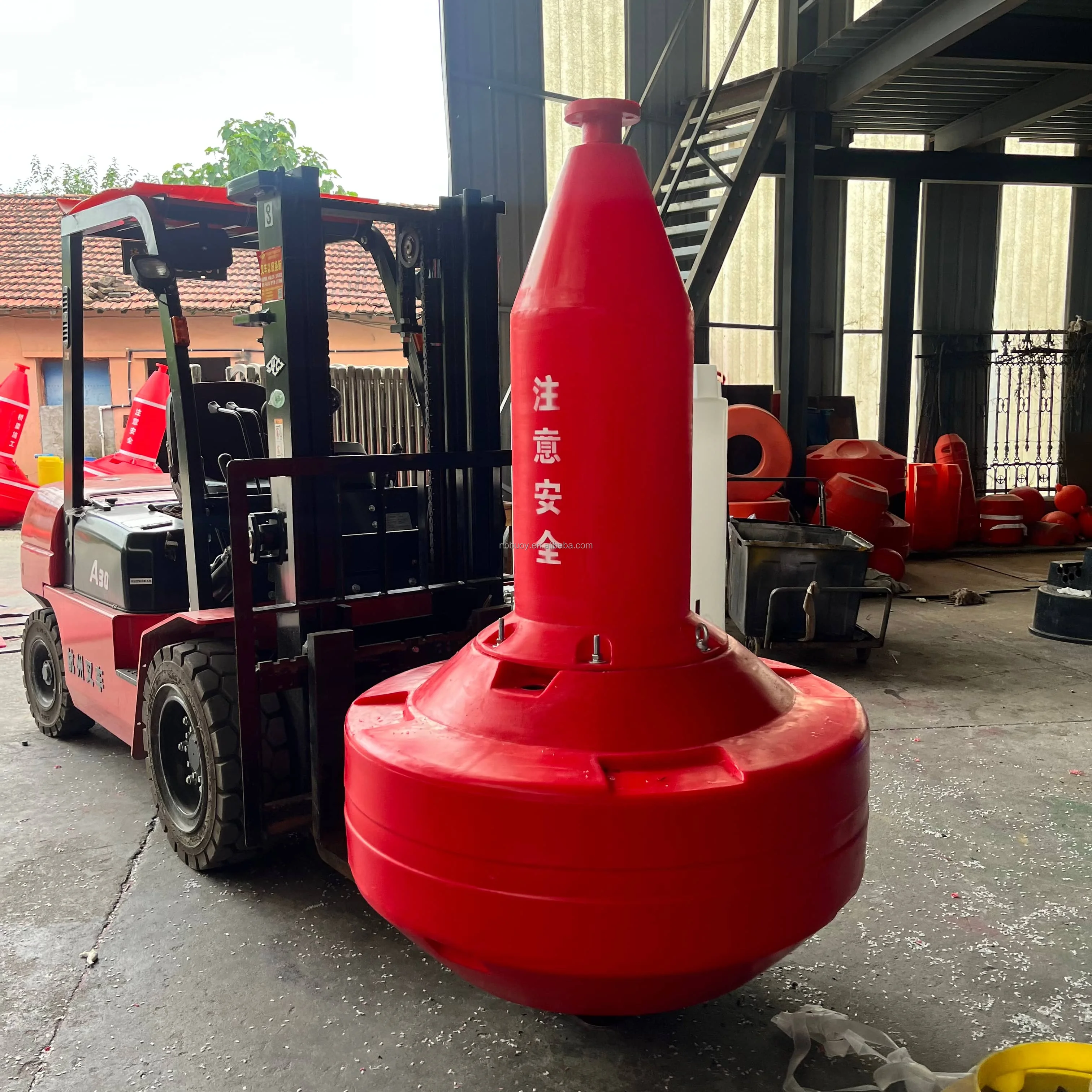 Solar-Lit Polyethylene Navigation Marker and Warning Float Buoy Marine Channel Channel with Piston Part