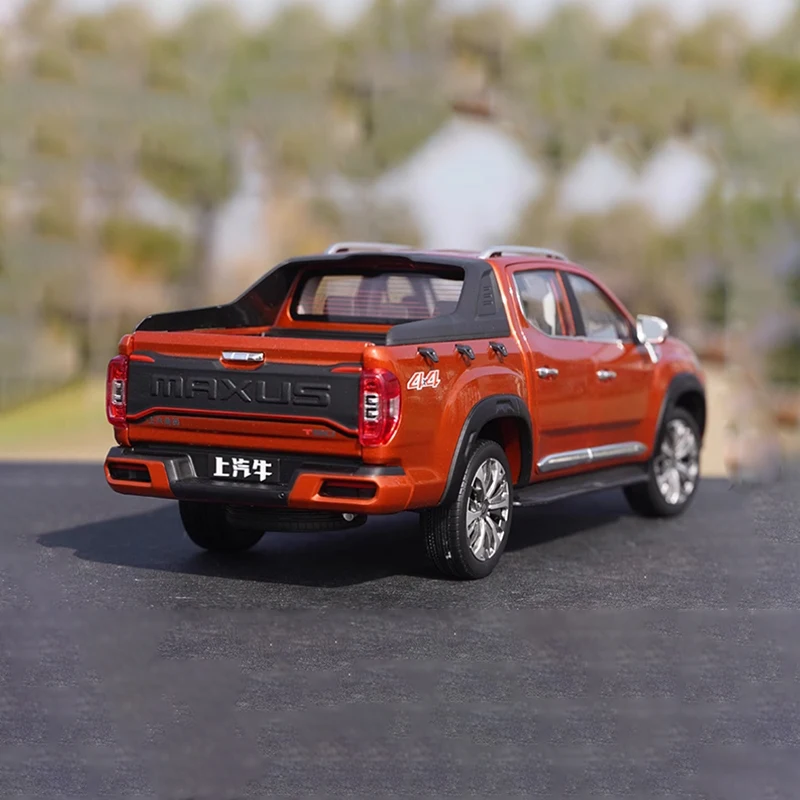 MAXUS Diecast 1:18 Scale T90 Pickup Alloy Car Model Finished Product Simulation Toy Collection Gift Static Model Display