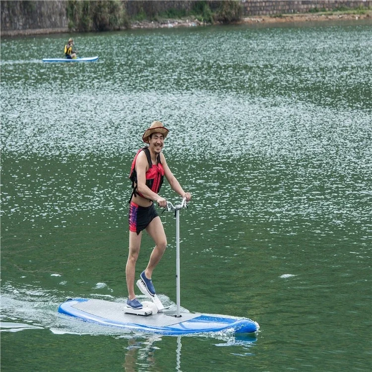 With pedals, foaming in the LLDPE board is stable, and water cannot enter.