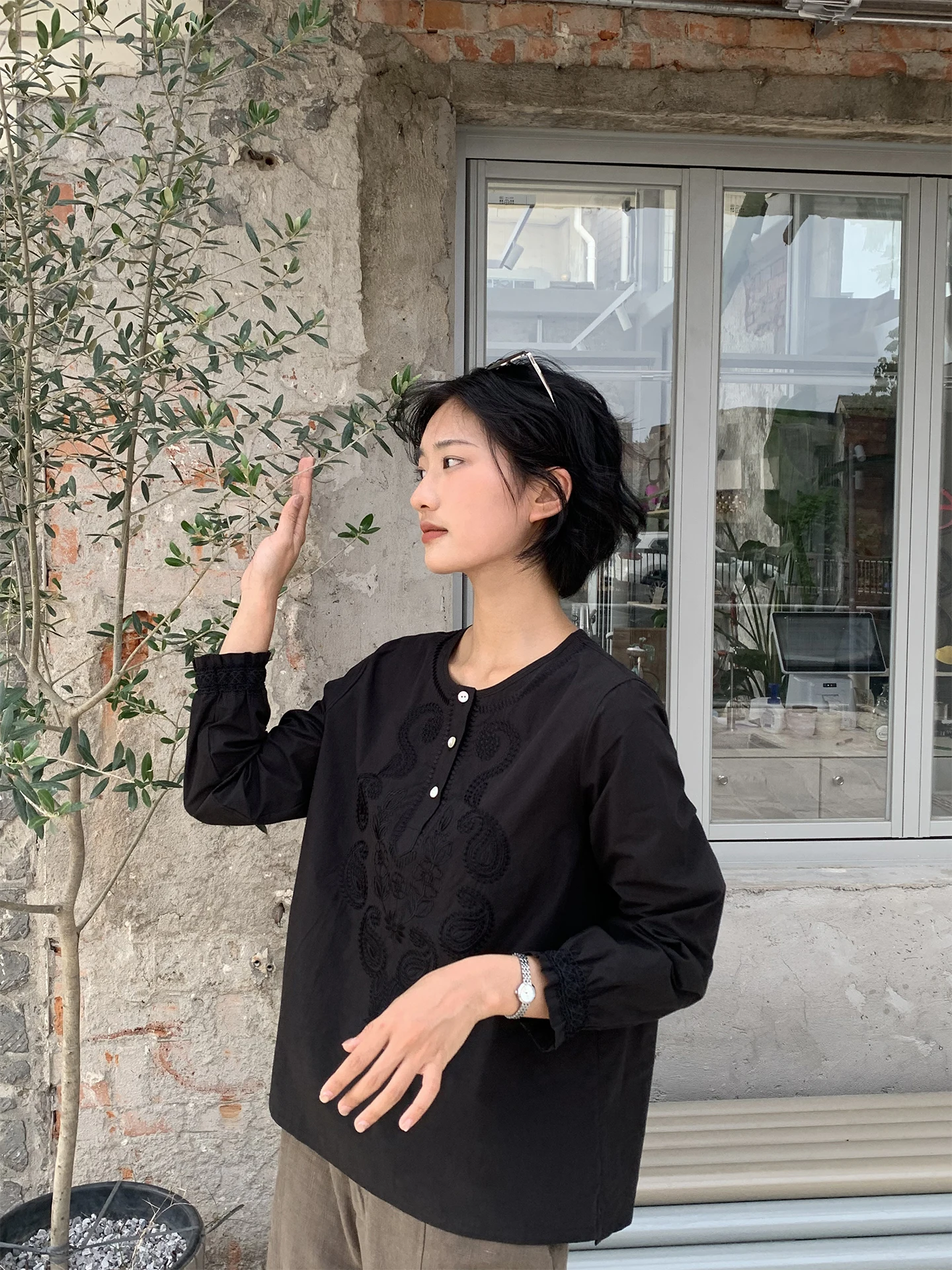 

Pure Cotton Embroidered Loose Long Sve irt Women's Spring New Sle Button up Lace Trim Casual Comfortable Cotton irt