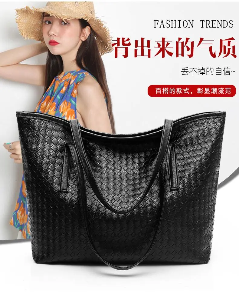 

New Large Capacity Fashionable Versatile High Quality Texture Single Shoulder Underarm Crossbody Bag