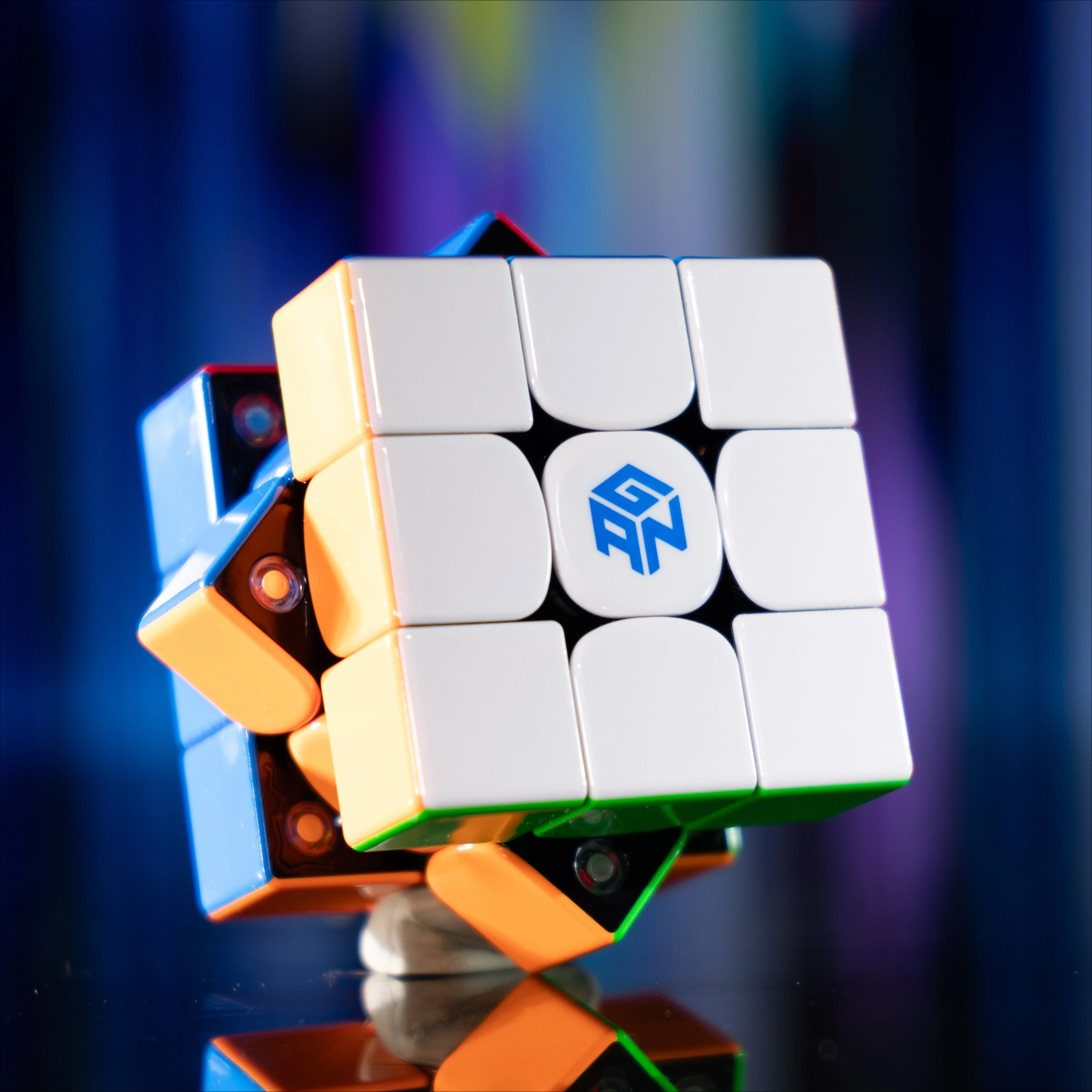 2025 GAN V100 마그네틱 UV 3x3x3 마그네틱 매직 스피드 큐브 55mm 스티커리스 전문가용 스무스 큐보 마기코 퍼즐 어린이용