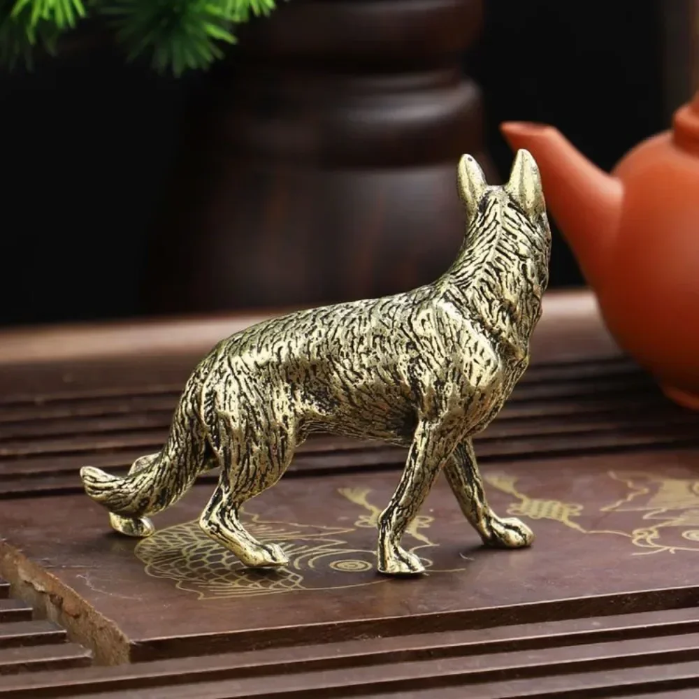 Vintage Copper Lucky Dog Miniatures Figurines Desktop Small Ornaments Chinese Classical Brass Wolf Tea Pets Home Decorations