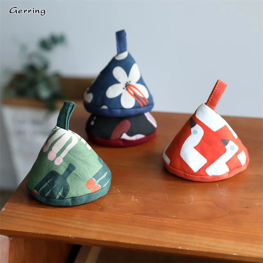 Gerring Lovely Japanese Hot Pot Cap Cotton Triangle Enamel Iron Pot Handle Heat Resistant Cover Kitchen Accessories