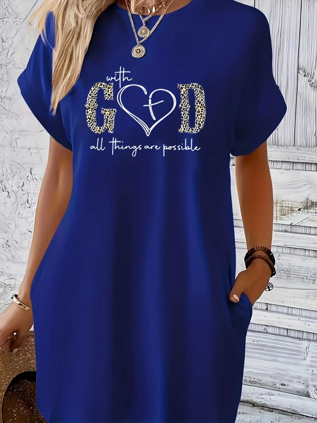 Robe t-shirt décontractée en tricot pour femmes, avec lettres de dieu imprimées, col rond, manches courtes, haut à la mode, noir avec motif de drapeau coloré