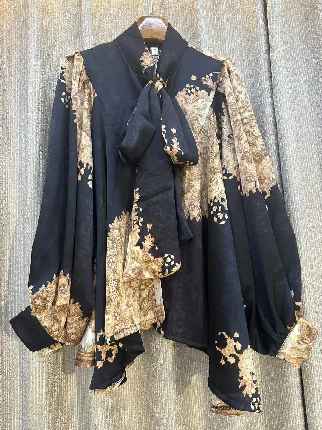 New Vintage Printing Casual Shirts For Women Long Sleeve Spliced Single Breasted Minimalist Loose Louses Female Blouses 2024