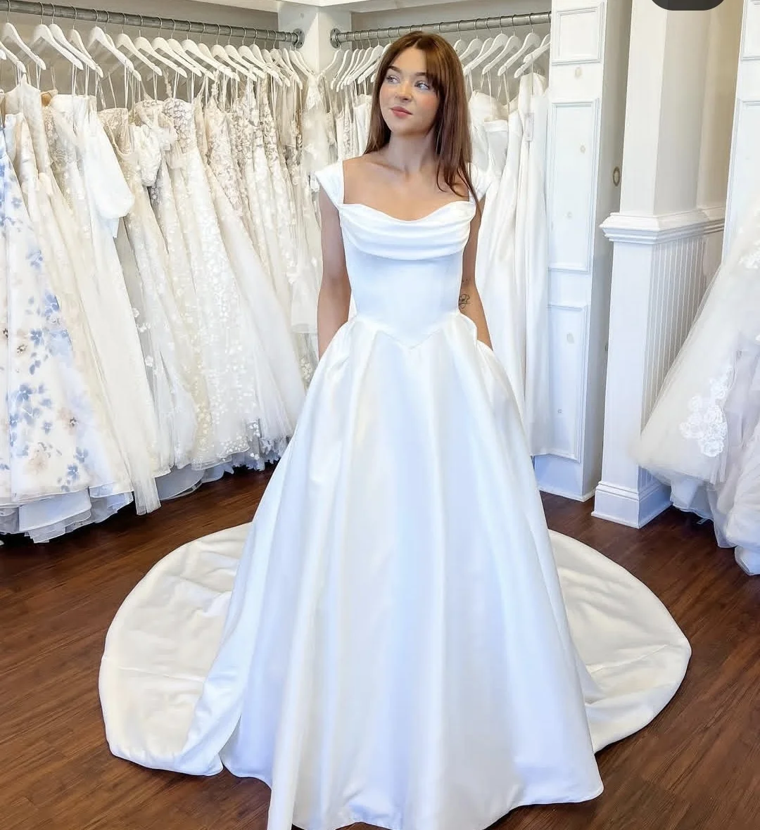 

Civil Wedding Dress Sweetheart Floor Length Soft Satin Bridal Gowns For Women Stunning Short Spaghetti Strap 2025 Gorgeous Robe