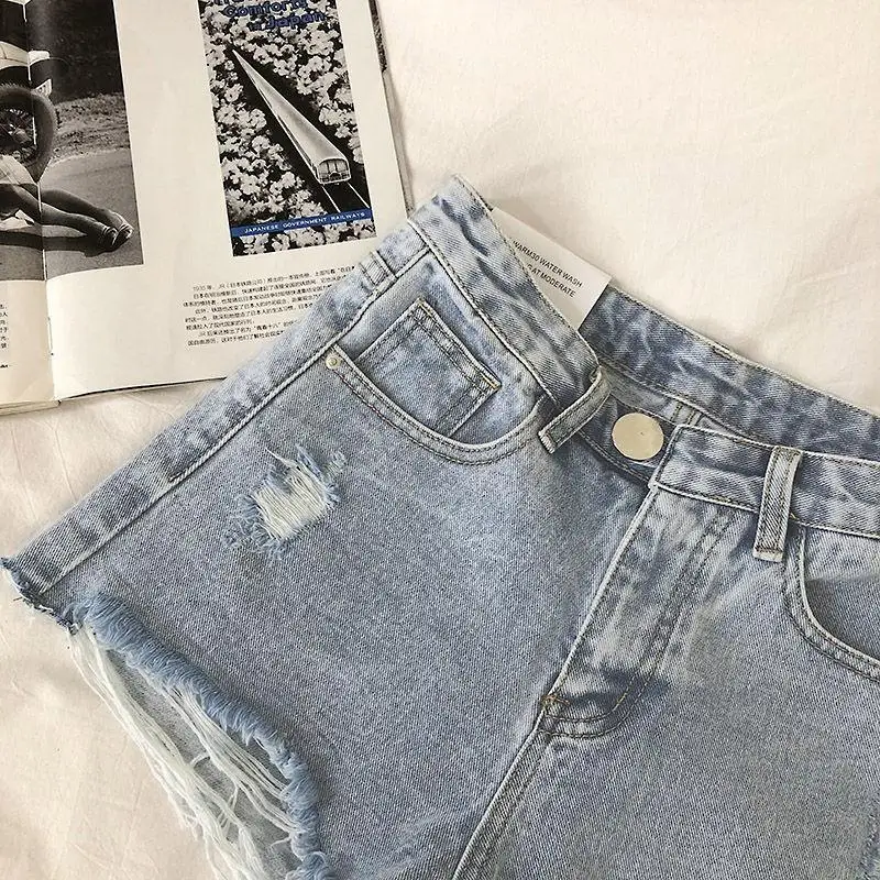 77HE 여성 하이 웨스트 와이드 레그 찢어진 데님 반바지 레트로 악세사리 닳은 원시 밑단 술 a 라인 진 짧은 바지와 포