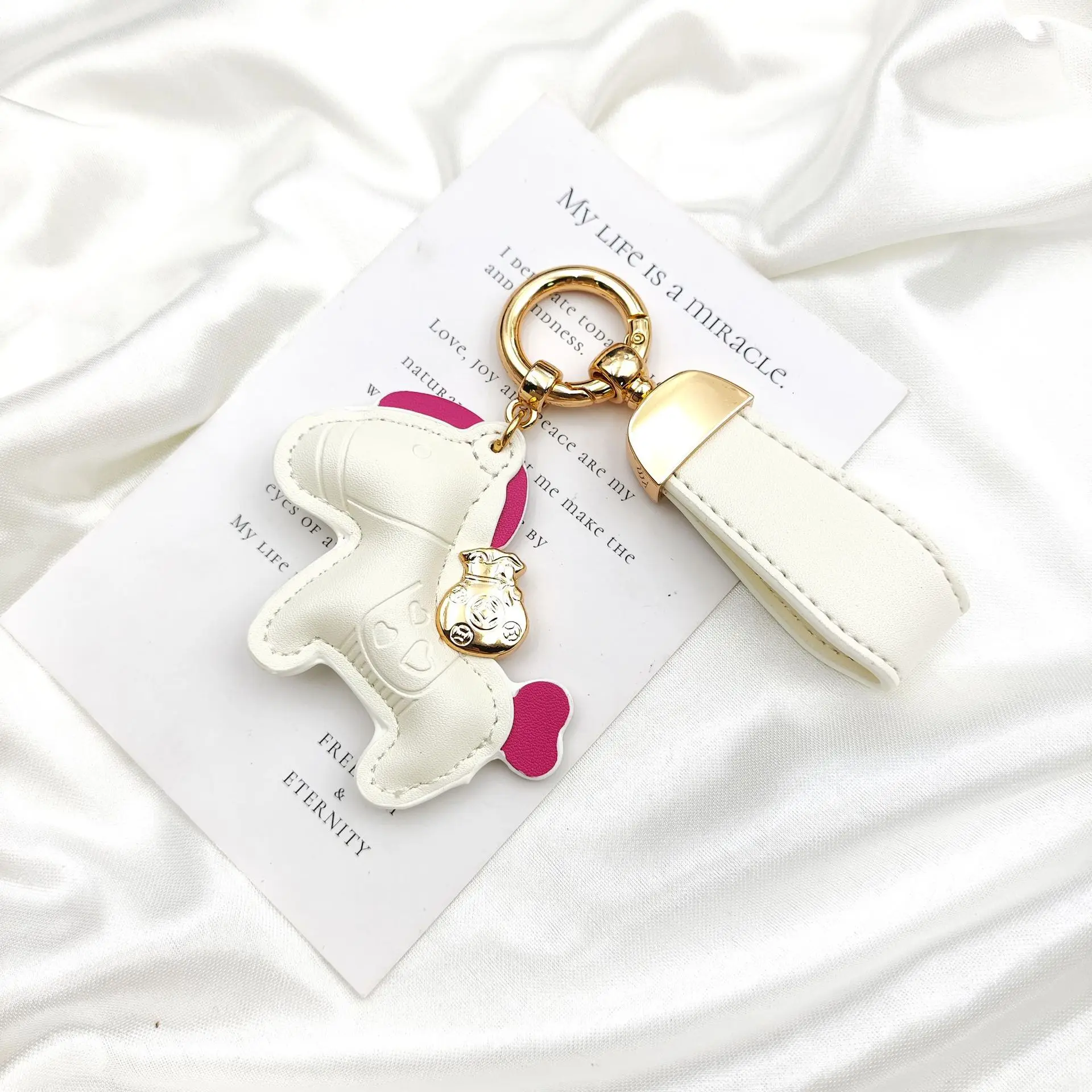 Niedlicher Personalisierter Pony-Schlüsselanhänger Minimalistischer Leder-Cartoon Auto-Taschen-Schlüsselring Kleiner Kreativer Anhänger Accessoire Geschenk Großhandel – Detail 9