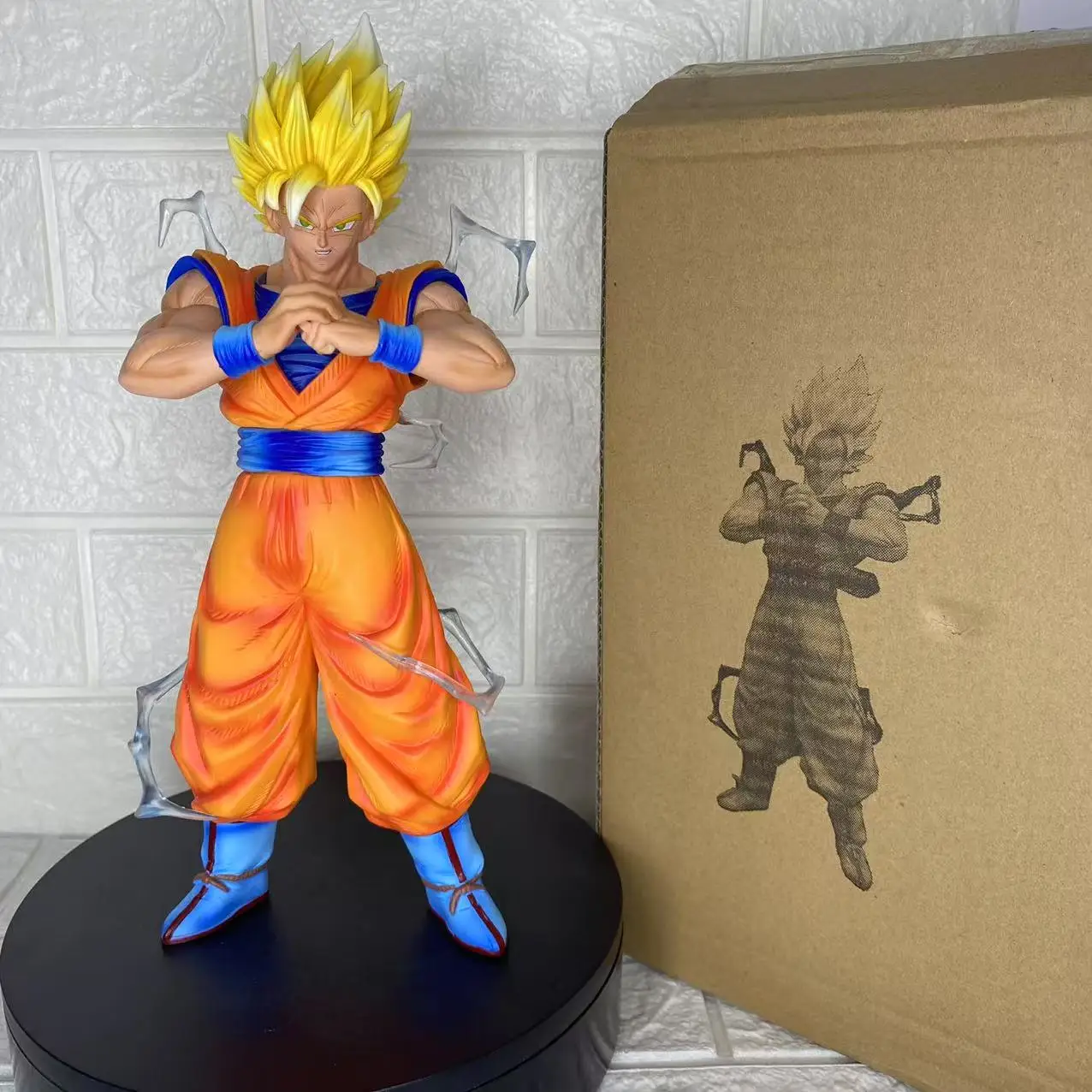 

Dragon Ball Magic Action Super 2 Wukong -29CM Saiyan Super 2 Anime Model Handheld Case Decoration High Quality Edition