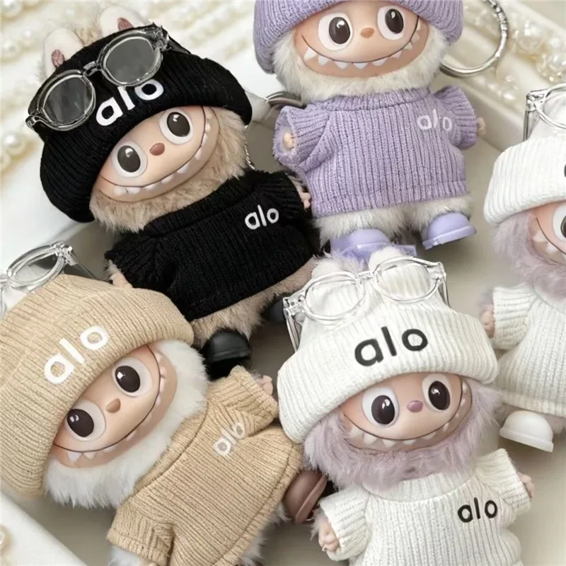 Para labubu Doll 4,0 The Monsters Pin for Love Series bádminton tenis deportes suéter traje ropa zapatos sombrero ropa 15-17cm