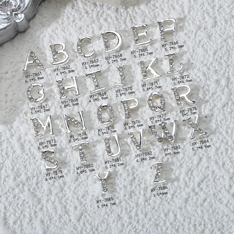 [L&P] 10 peças amuletos de letras 3D para unhas, liga de luxo, alfabeto, strass, arte de unha, pontas acrílicas, acessórios de decoração
