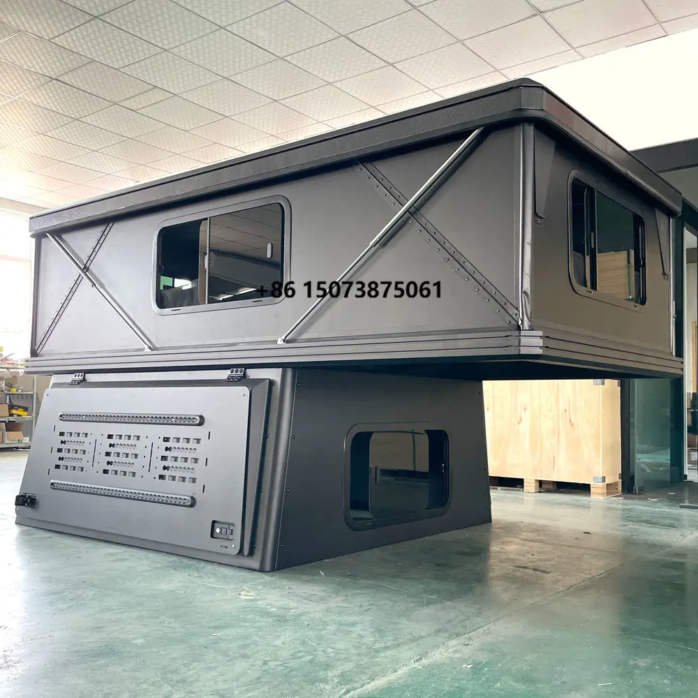 4 Person Aluminum Hard Shell Roof Top Tent