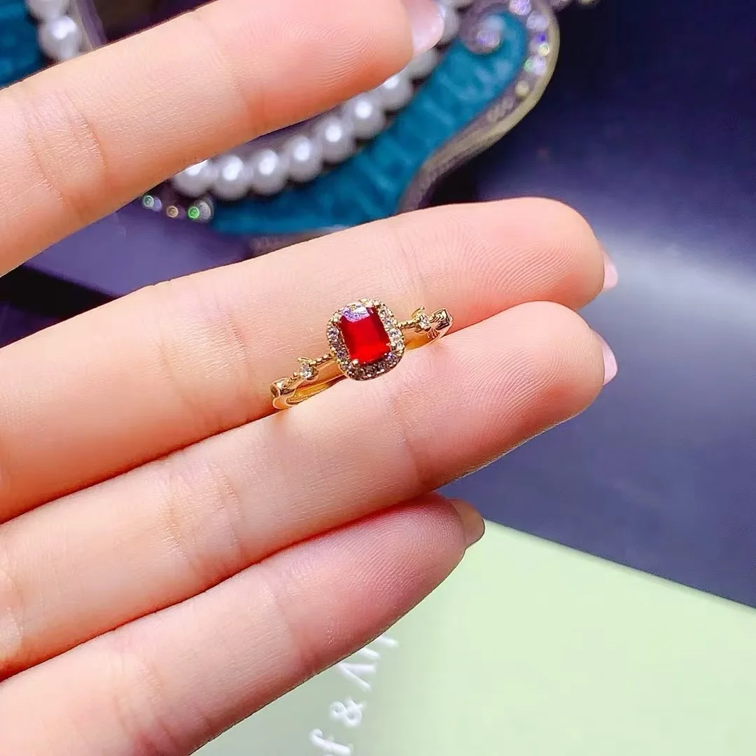 

KJJEAXCMY High End Women's Ring Natural Ruby S925 Silver with Electroplating Boasting High Clarity Full Brilliance Birthday