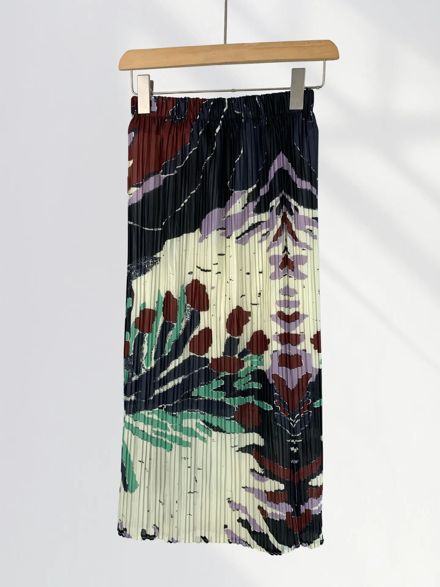 Elegant High Waist Pleated Print Skirt with Slit Design Beautiful Large Flower Half Body Skirt Polyester Fiber Straight Cut